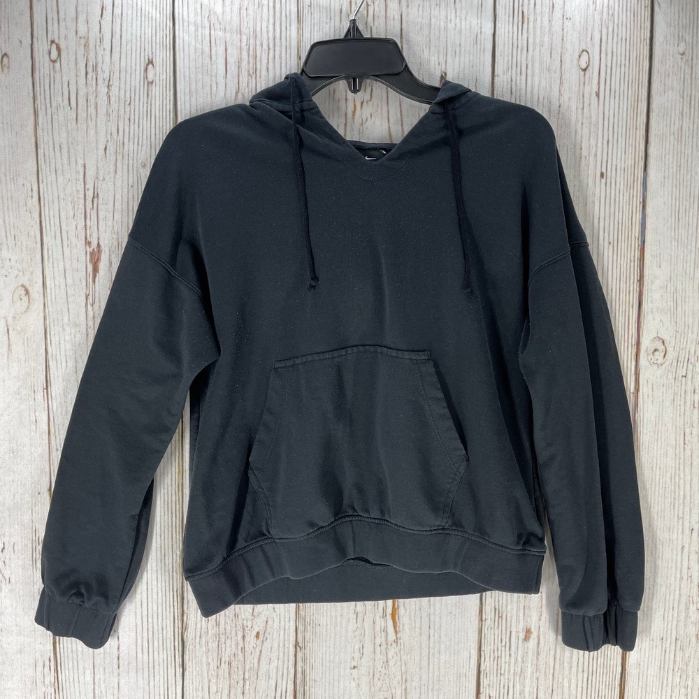 Nike Hoodie Women Size S Black Yoga Core Collection Pullover Athleisure
